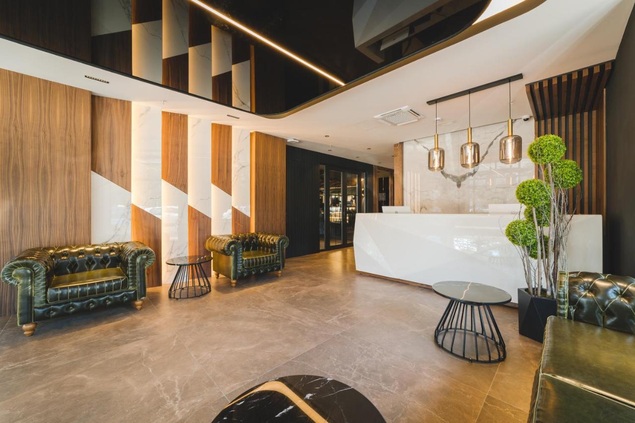 Bristol Hotel Подгорица Экстерьер фото